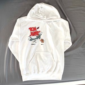 NEVER WORN tom & jerry hoodie